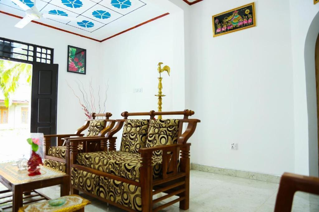 Indusara Villa 벤토타 외부 사진